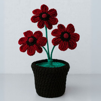 Elegancki bukiet szydełkowy w głębokiej czerwieni – wyjątkowy prezent na każdą okazję