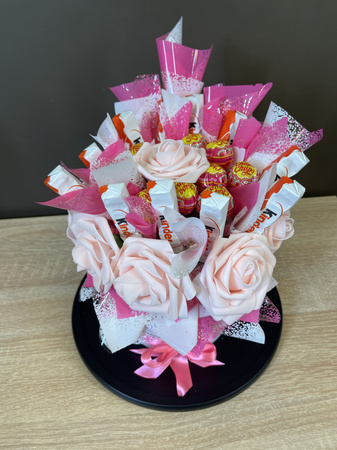 Flowerbox ze Słodyczy Kosz Prezentowy Box Zestaw Prezent na Każdą Okazję