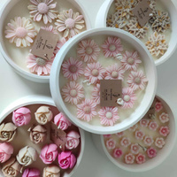 Misa sojowa 500 ml – świeca zapachowa Coco Chanel z kwiatami w gipsowym pojemniku