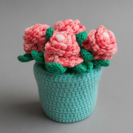 Ręcznie robiony bukiet kwiatów z włóczki w doniczce